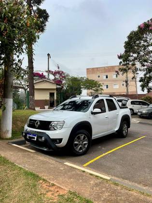 RENAULT DUSTER OROCH 2.0 16V FLEX DYNAMIQUE 4P AUTOMÁTICO RENAULT DUSTER OROCH 2.0 16V FLEX DYNAMIQUE 4P AUTOMÁTICO